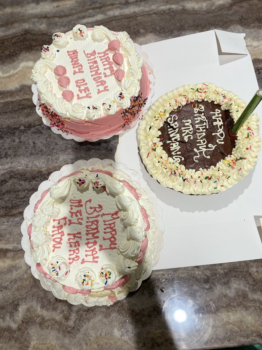 DamelConsult's tweet photo. Happy Birthday to Me. Ageing backwards -20 never looked this GOOD https://t.co/rN6Hdk5j8n