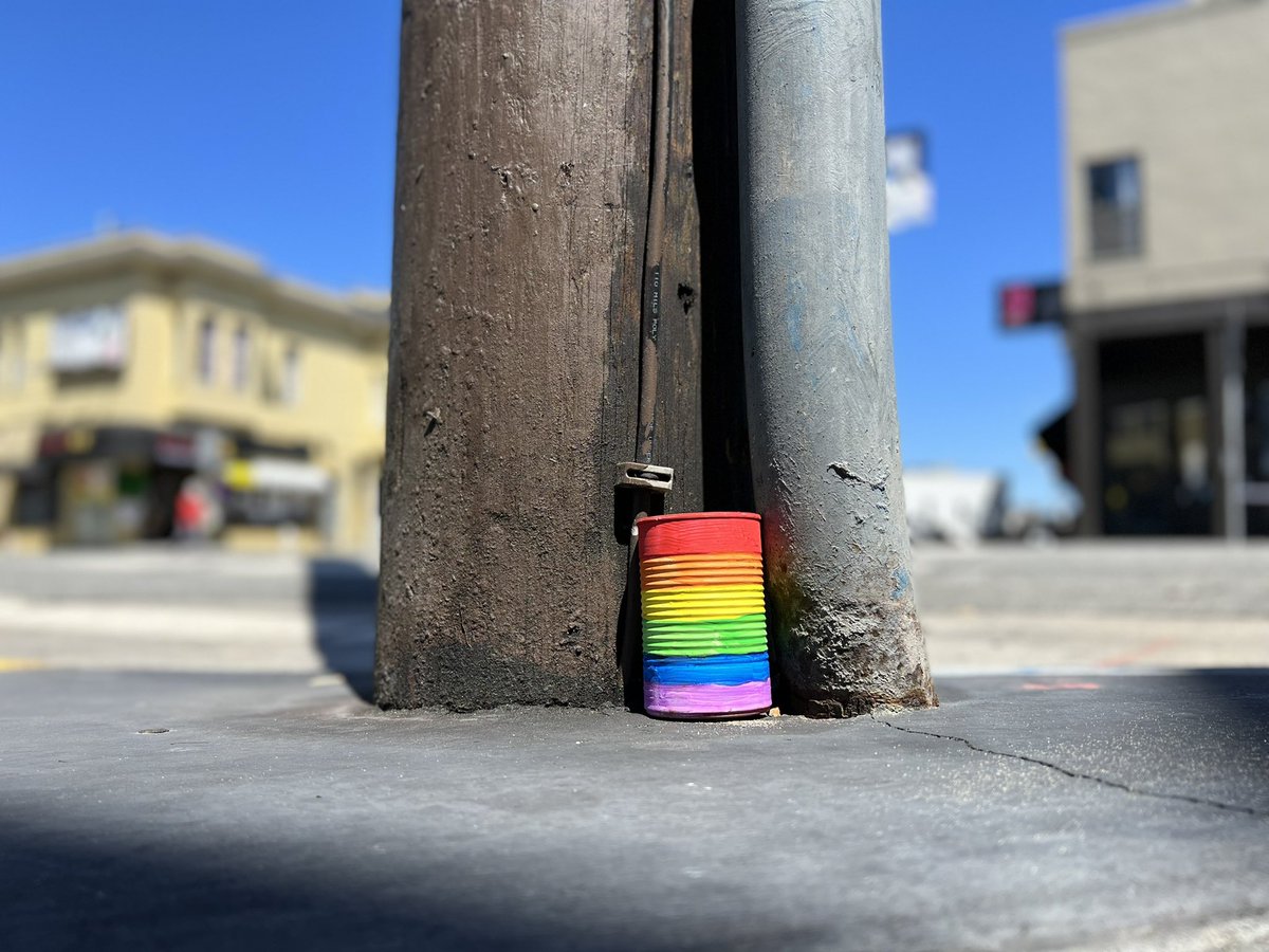 RefuseRefuseSF's tweet photo. But can butt-cans butt butts?
#clementst #innerichmond #keepsfclean #refuserefuse #buttcan https://t.co/s4XZzGVspE