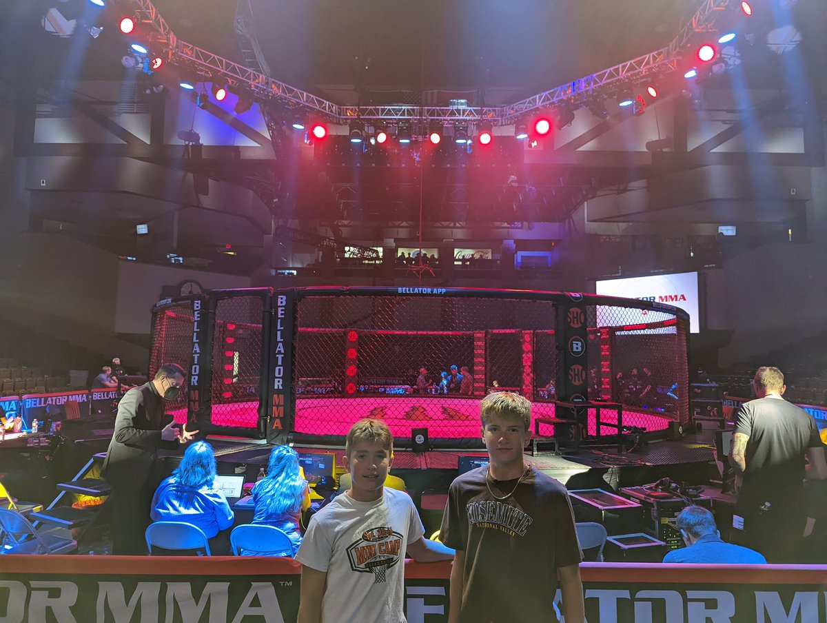 kylek101's tweet photo. #Bellator284 https://t.co/5wcq6pHPJU