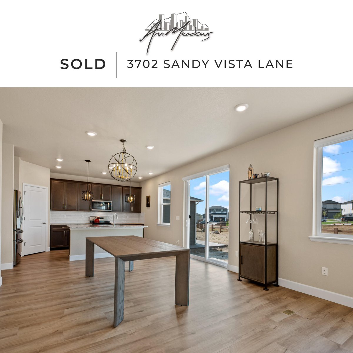 This #CastleRock beauty is officially closed! Congratulations to my clients – I’m honored to have worked with you and been a part of the process!  #annsellsdenver #sold #remaxhustle #sellyeah