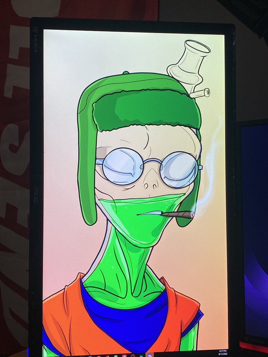 Who needs to search up a background on their pc when you got <a href="/AliensTrippin/">Aliens Trippin' High | ATH 👽</a> #sol #solana #nft #pc #setup #pcsetup #solnft $sol #nfts