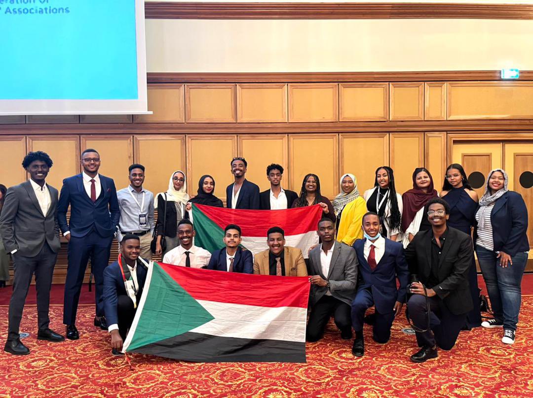 ineziroglu's tweet photo. وفد الجمعية السودانية لروابط طلاب الطب في المؤتمر ال 71 للإتحاد العالمي لروابط طلاب الطب في اسطنبول
🇹🇷🇸🇩 https://t.co/MDgkCIChdc