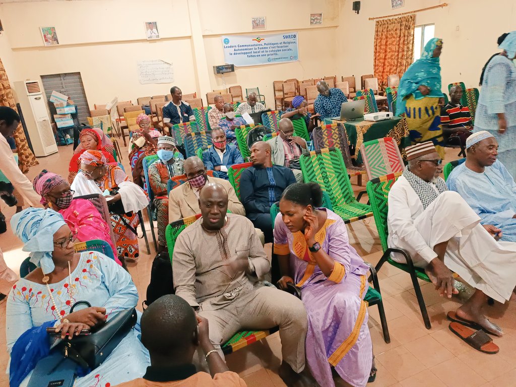 SiakaDi45790922's tweet photo. Forum Régional sur la SR/PF, l'éducation des filles et leur maintien à l'école, l'autonomisation des Femmes et des Filles... et des VBG au Gouvernorat de Sikasso, le 12 Août 2022.
#ProjetSWEDD
#DNP
#BanqueMondiale
#AFD
#JASRPF https://t.co/n88tvcgcSl