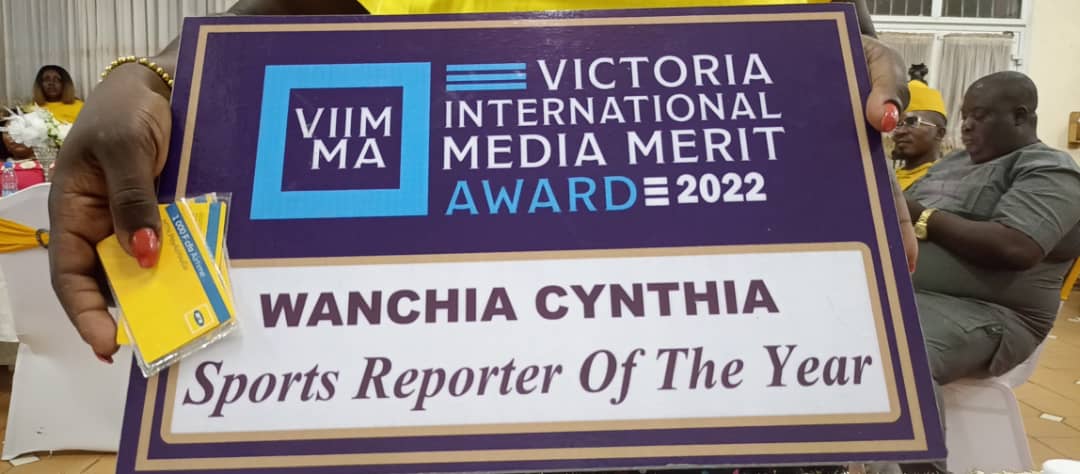 Checkers237's tweet photo. #VIIMA Awards 2022, @CCMN237 backs the Award for Best Journalism Association of the year, #AFFCameroon and #Media4Peace Fellow @NdefruMelanie emerged Blogger of the year while #AFFCameroon fellow @WanchiaCynthia was awarded Sports Reporter of the year. Congratulations to you all. https://t.co/Su0tuy3Lkf