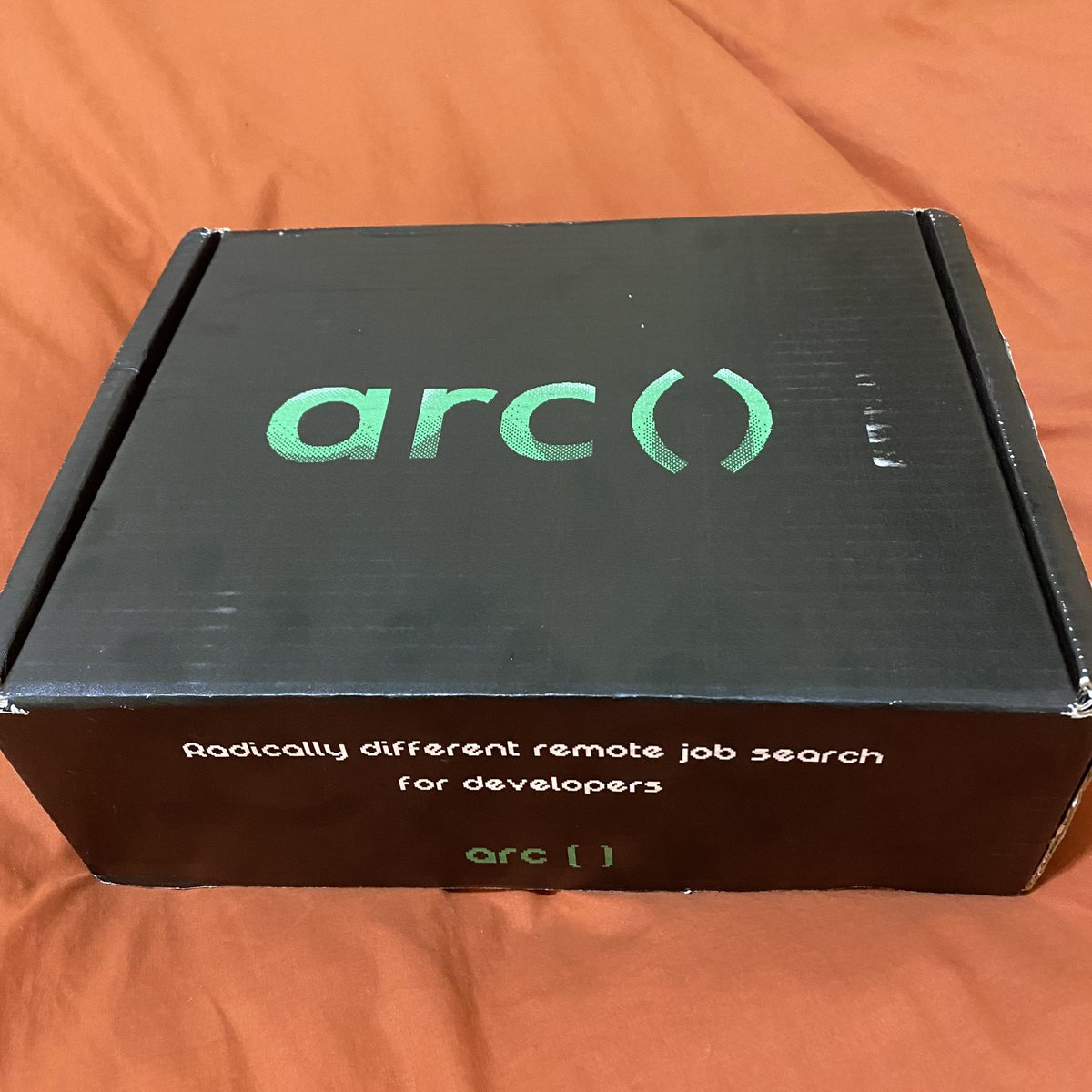 Mis primeros sponsors en YouTube <a href="/arcdotdev/">Arc</a> me enviaron un regalo sorpresa! Gracias!!!