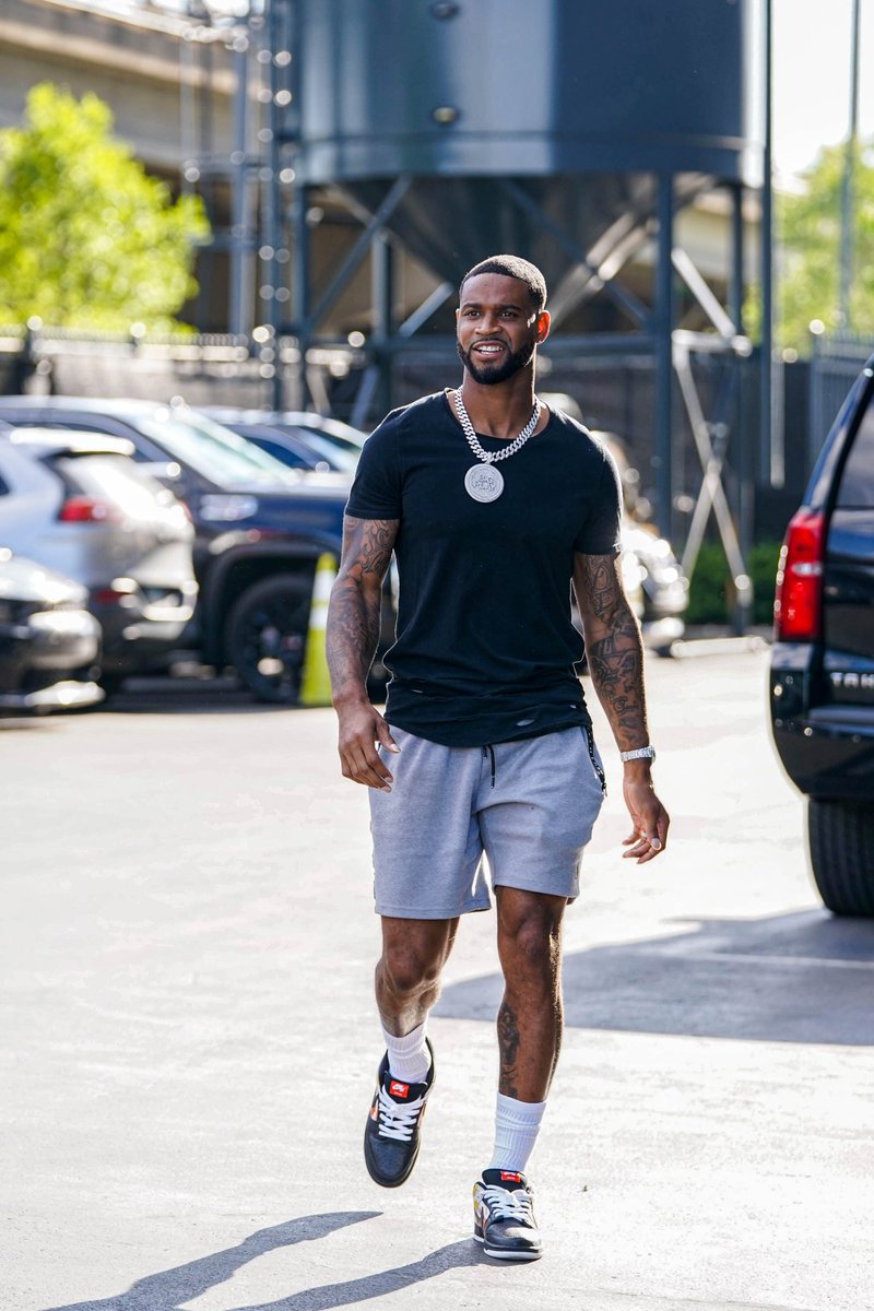 1 and 2 clocking in.

#NYJvsPHI | #FlyEaglesFly