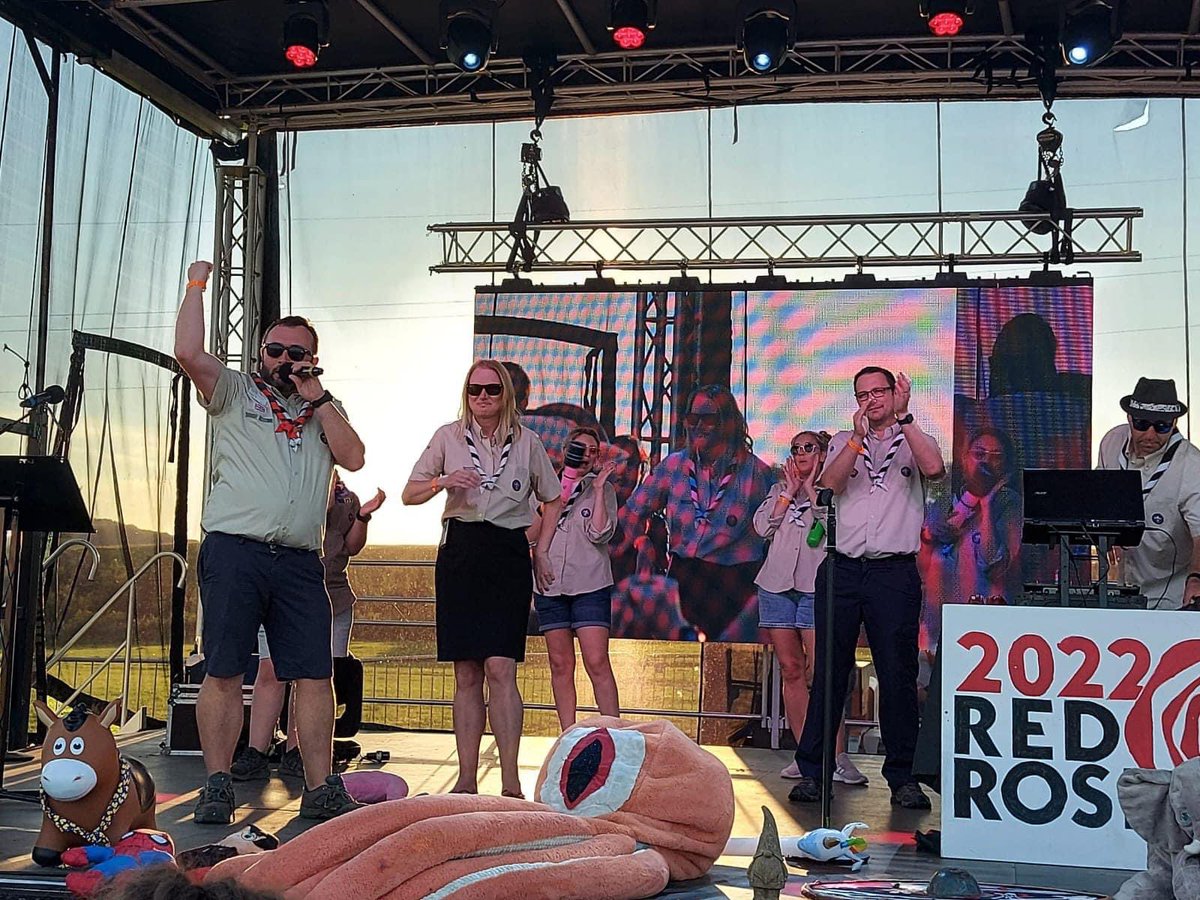 Red Rose 2024 tweet media