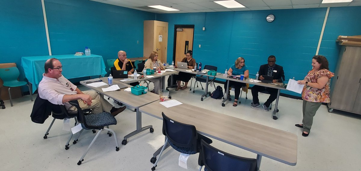 DrH_OnTheEdge's tweet image. Adult Learning is essential to the work we do as educators! When adults expand their knowledge base, children are the benefactors! TY @Brentwood_STEAM @StaffordEISD @teri_silva for Leading The Learning in @EISDofSA
#CommitmentMatters
@robert_basurto @drklgilmor @SACharterMoms