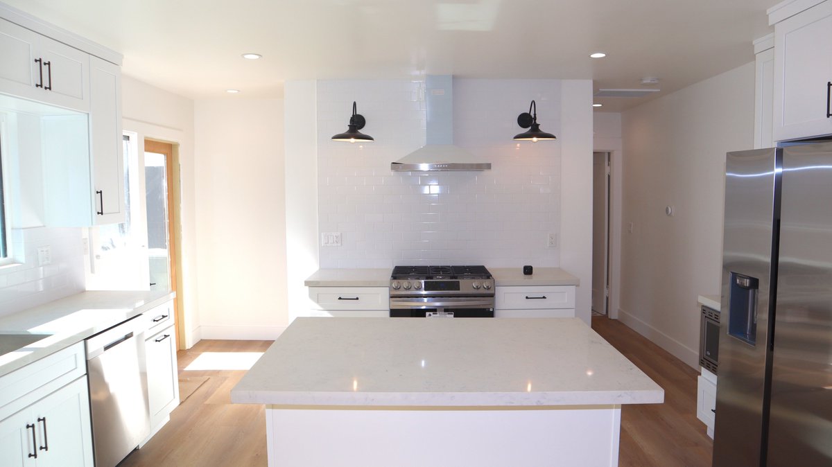 HolaManuelPablo's tweet photo. #la #losangeles #comingsoon #offmarket #offmarketlisting #pocket #pocketlisting #comingsoon #lease #spanish #unit #home #house #larealestate #losangelesrealestate #luxuryhome #luxuryrealestate #luxuryliving #realestateagent #realtor #agent #realestatelife #compass #02147960 https://t.co/6Xn6p2CMFY