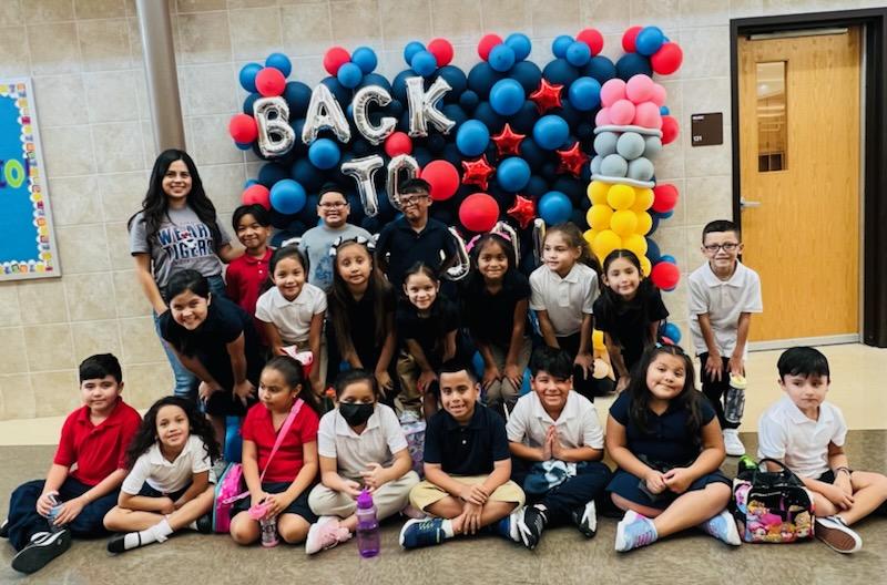 MaestraRdz's tweet photo. First couple days of school photos!!! #cfbproud #secondgrade 
@TigerNetwork @MsMedina2nd @MsCampion2nd https://t.co/JfACmdOV3G