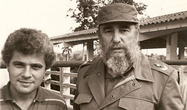 <a href="/BlogdoNoblat/">Blog do Noblat</a> É lógico que não tem selfie, até porque o encontro nunca existiu e não passa de mais uma mentira fabricada por pervertidos como você. A única selfie que encontrei foi esta, que mostra você puxando o saco de um ditador responsável pelo assassinato de  mais de 100 mil pessoas.