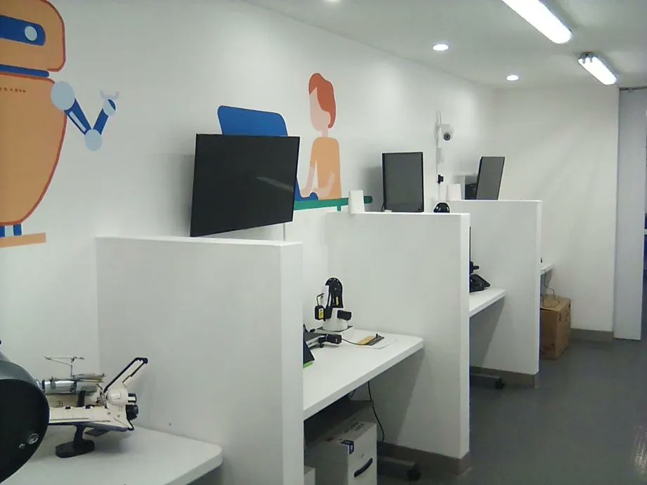 VinculacionTam's tweet photo. @UTNuevoLaredo inaugura el proyecto “Ciencia sobre ruedas” con el Consulado General de #USA en #NuevoLaredo para divulgar la ciencia y tecnología en los jóvenes de la región e impulsar el estudio de las carreras tecnológicas. @gobtam #SET #SEMSyS #UTNL https://t.co/jrx5xYHayM https://t.co/gnyOoT6ZU3