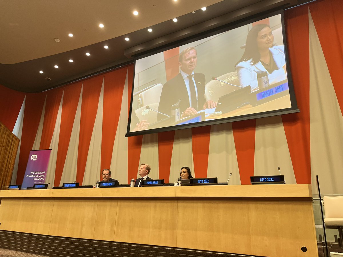 YouthAssembly's tweet photo. Intercultural understanding is mission-critical for our world which faces so many challenges and is so divided. We need to provide more people with the knowledge, skills &amp; values to build bridges, and create a more just &amp; peaceful world—@dtobst @AFS stresses in #IYD2022 address. https://t.co/nqmfzM1cTX