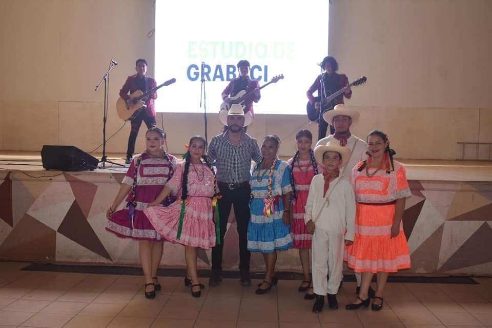 CGuerreroRTH's tweet photo. ¡El #EstudiodeGrabaciónMusical de @RadioTvHidalgo está abierto para todo el talento hidalguense! https://t.co/3blKYXABq2
