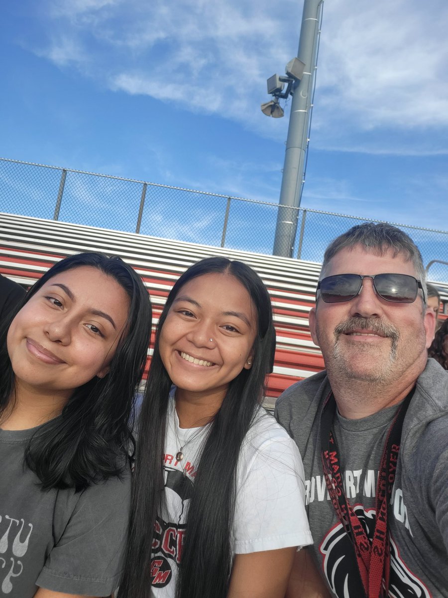 Nice seeing and talking to alumni. Lyla and Jenniy. <a href="/coachtsnyder/">Thomas Snyder</a>