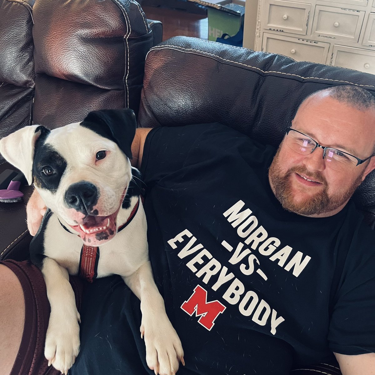 mightytomwhitey's tweet photo. Starting to like my Fridays…. #NotALapDog https://t.co/f4LxKBCiKO