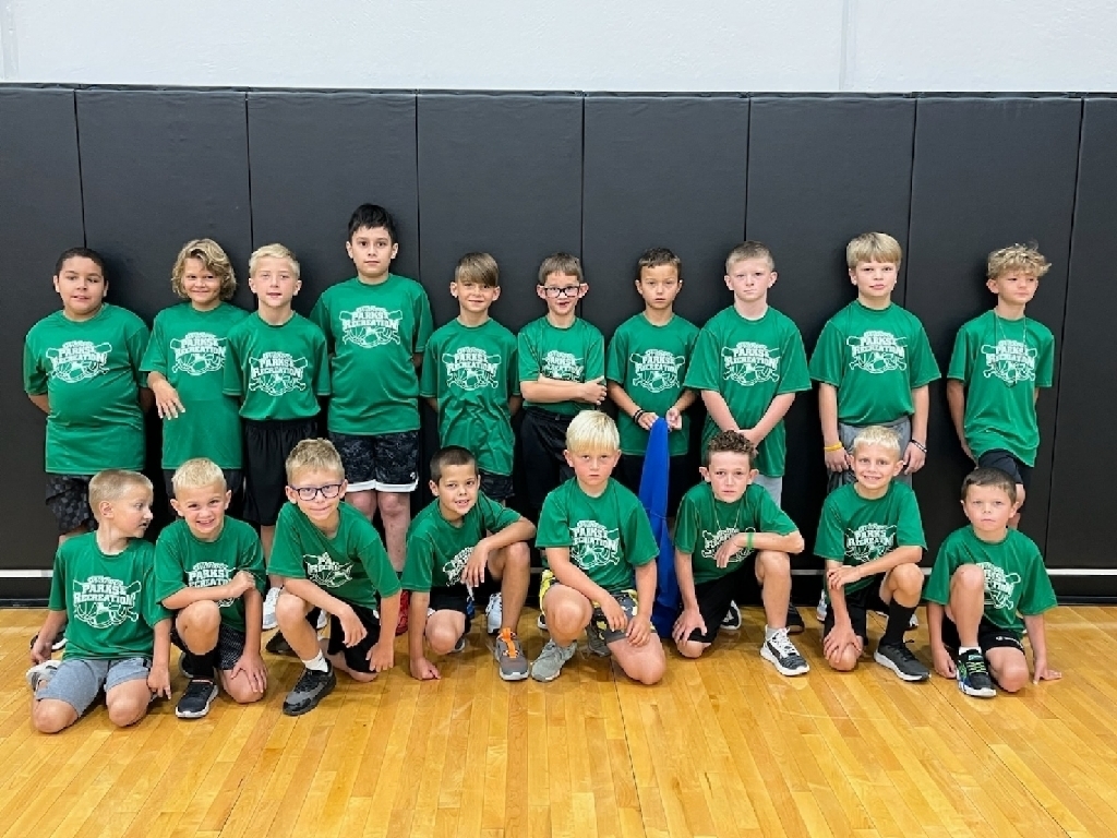 srchuskies's tweet photo. 🏈Flag Football League🏈
We have two teams (1st/2nd & 3rd/4th graders) who are part of a flag football league that play every Saturday in Wahoo. They have been preparing for their season for the past two weeks and are ready for tomorrow! Good luck boys!
#doubledogs https://t.co/vYQMy5EVPV
