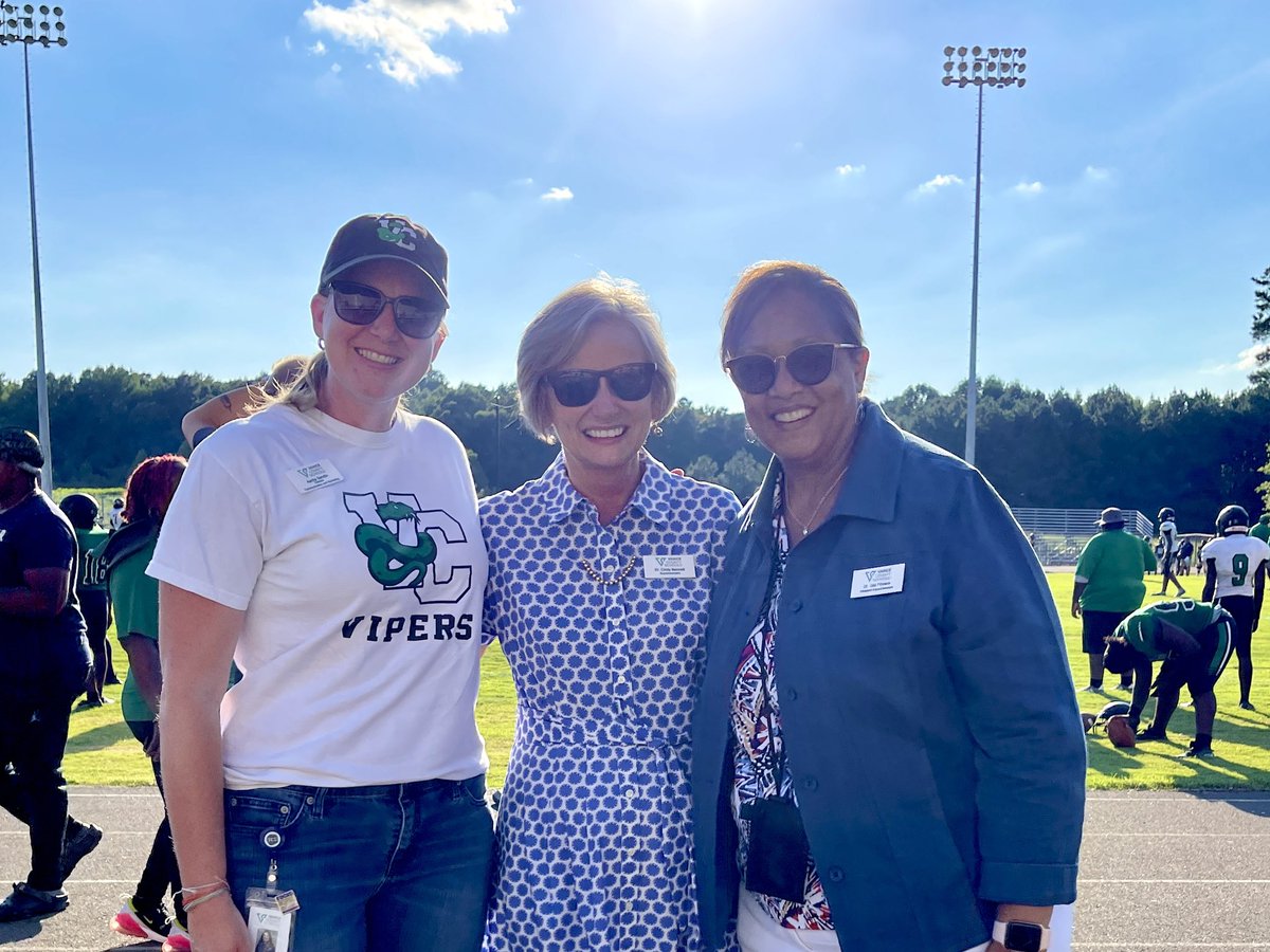 Aarika Sandlin tweet media