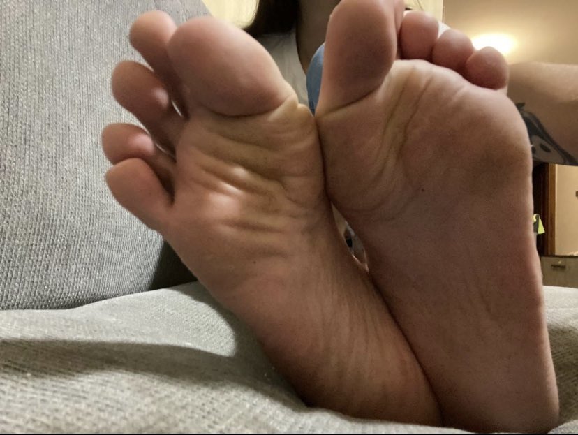 Ladyalexis_f's tweet photo. A chi va un po’ di mungitura..🐮🥛💸
Presentati con un piccolo omaggio e sarai ricompensato..

https://t.co/xtvRc6dscO

@findomitalia @findom4feet @Moneyslave #bancomatumani #moneymiss #moneyslave https://t.co/gUCAo6TVWI