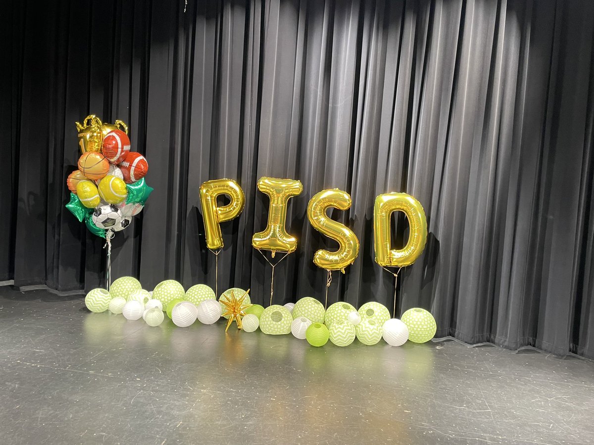 anthonykosub's tweet photo. Incredible convocation and learning at Pleasanton ISD today!  Powerful messages from @cbarron3 and @marioacosta31 to begin 2022-2023 school year! #SuccessIsATeamSport https://t.co/K9JJW3d1Zh
