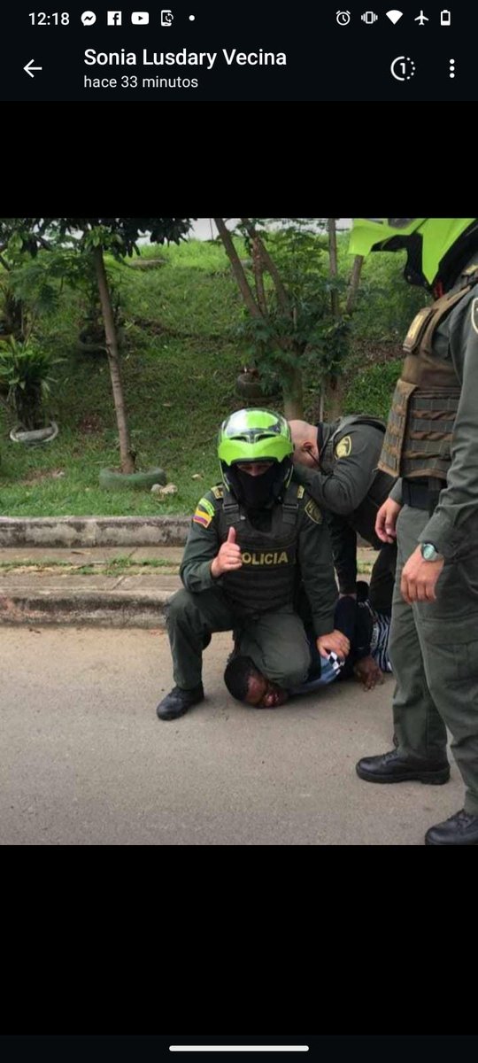 AfrodesCali's tweet image. DENUNCIA! Joven afrodescendiente victima violencia policial racista en Cali, en barrio Llano Verde. Exigimos respeto DDHH por parte Fuerza Publica. @raceandequality @gimena_wola @CIDH @USEmbassyBogota @UNHumanRights @Conpa_paz @AfrodesColombia