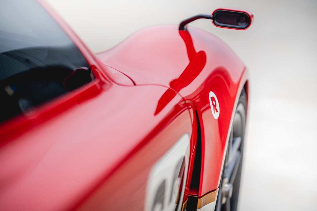 Radfordmotors's tweet image. Mixing heritage with modern technology, the Type 62-2 side mirrors are actually cameras. Lots of special features offered, but this might be one of our favourites.

photo by Royce Rumsey

@AntAnstead @JensonButton

#RadfordMotors
#Type622