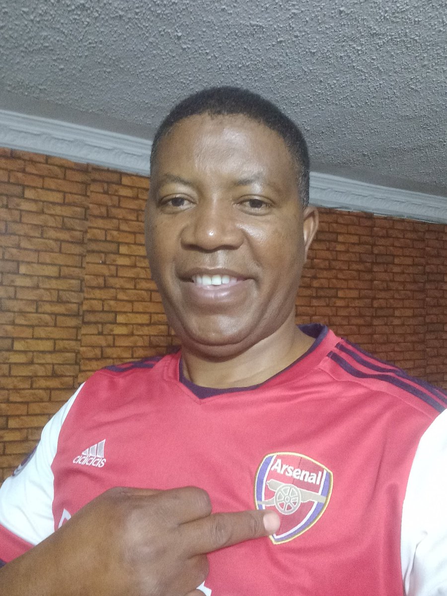 TSamungu's tweet photo. @Arsenal #WeAreTheArsenal. Watching Live from Harare, Zimbabwe https://t.co/GC6ddI14Vp