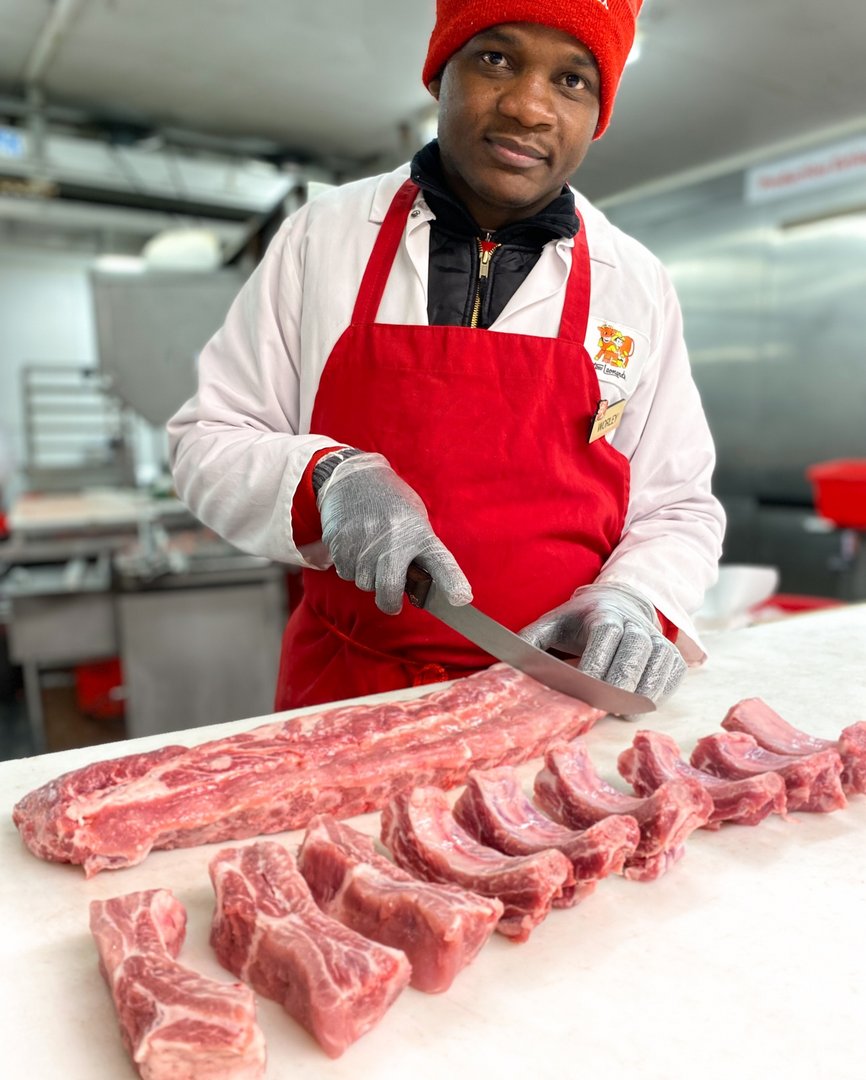 StewLeonards's tweet photo. Mmmmโฆ letโs make some BBQ Ribs! Get Fresh Baby Back or St. Louis Style Pork Ribs for $3.99 lb. thru this Tuesday!
.
.
.
See more deals at https://t.co/3mgrzPklsV
#stewleonards #farmfreshfood https://t.co/4vxXC7CDD8