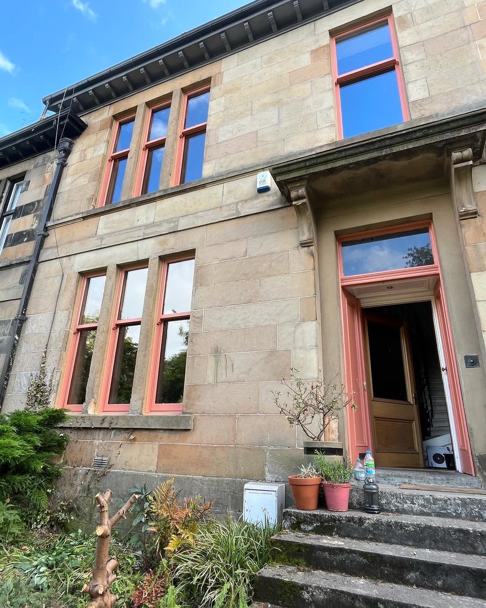 One of the jobs completed this week in Dennistoun 🪟New double glazed sash and case finished in Coral Curry on the outside and medium oak stain in the inside ✅ CHECK OUT OUR INSTAGRAM FOR FULL TRANSFORMATION OF THESE WINDOWS #sashwindowsscotland #sashwindowsglasgow #window