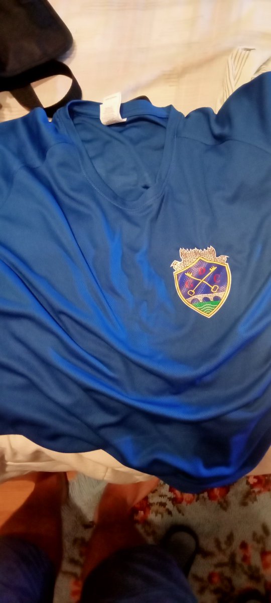 Camisola do Grupo Desportivo de Chaves. O que acham da camisola?