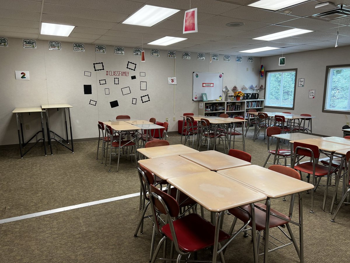CourtneyhsWard's tweet photo. Mod 40 is back in business -let the school year beginβοΈπππ @IHMiddle #IHPromise #Backtoschoolclassroom https://t.co/pVU14ffosB