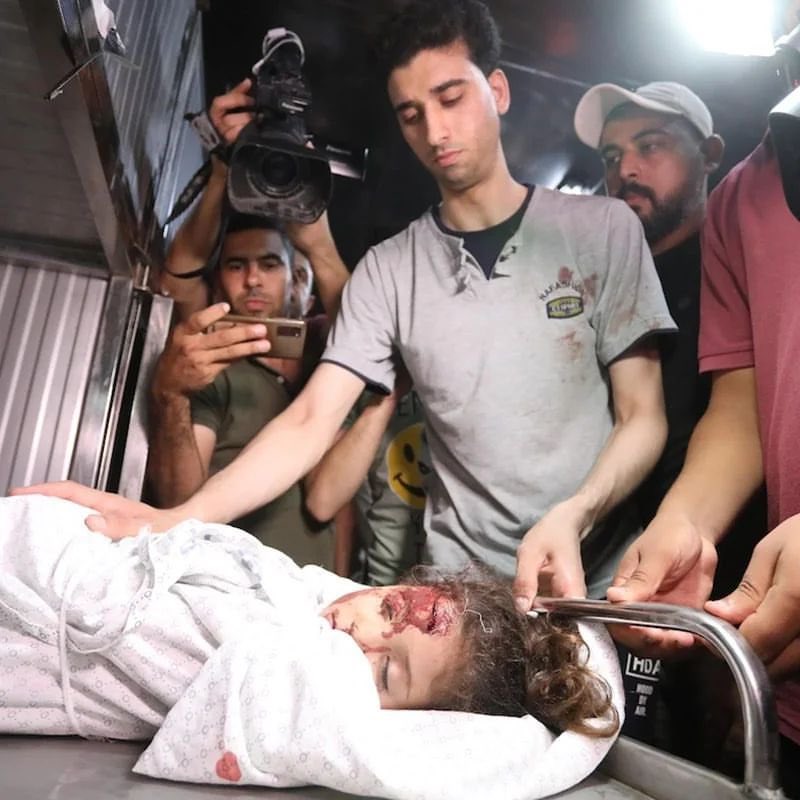 Israel, the only one responsible for the death of this 5-year-old girl.
Uncontrolled attacks in search of power.
Innocent children suffer from tyrants.
#GazaUnderAttack #IsraeliTerrorism 🤬🇮🇱