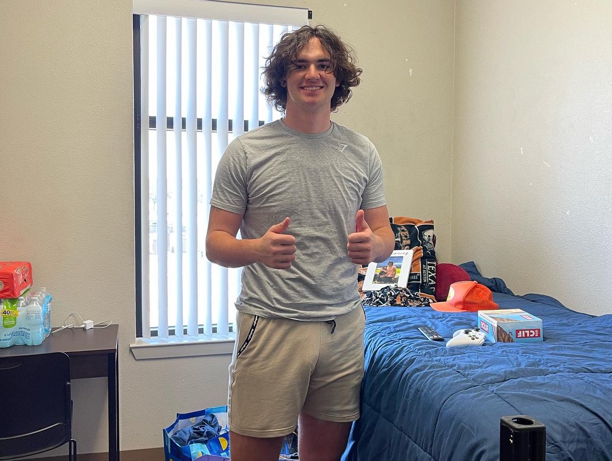 KinneyJaxson's tweet photo. All moved in and ready to go! #UTPBFootball #FalconsUp https://t.co/u7DtjlQqOQ
