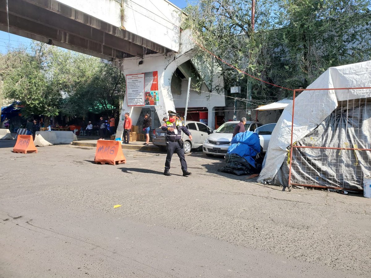 Se Agradece al Subsecretario de Transito Francisco Javier Moreno por el operativo de vialidad realizado el día de hoy en las inmediaciones de la Terminal de Autobuses del Poniente, <a href="/terminalponient/">TERMINAL CENTRAL DE AUTOBUSES DEL PONIENTE</a> con Resultados Favorables.