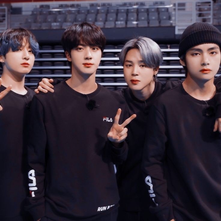 ¡ARMY! Aquí les dejamos algunas playlist para apoyar con el stream a #BadDecisions ✨

🔗 BTS open.spotify.com/playlist/49ibY…

🔗 Vocal Line open.spotify.com/playlist/2efPj…

🔗 Vocal line #2 open.spotify.com/playlist/5pSmy…

-JKSSI🥕
#BTS #Jungkook #방탄소년단 #정국