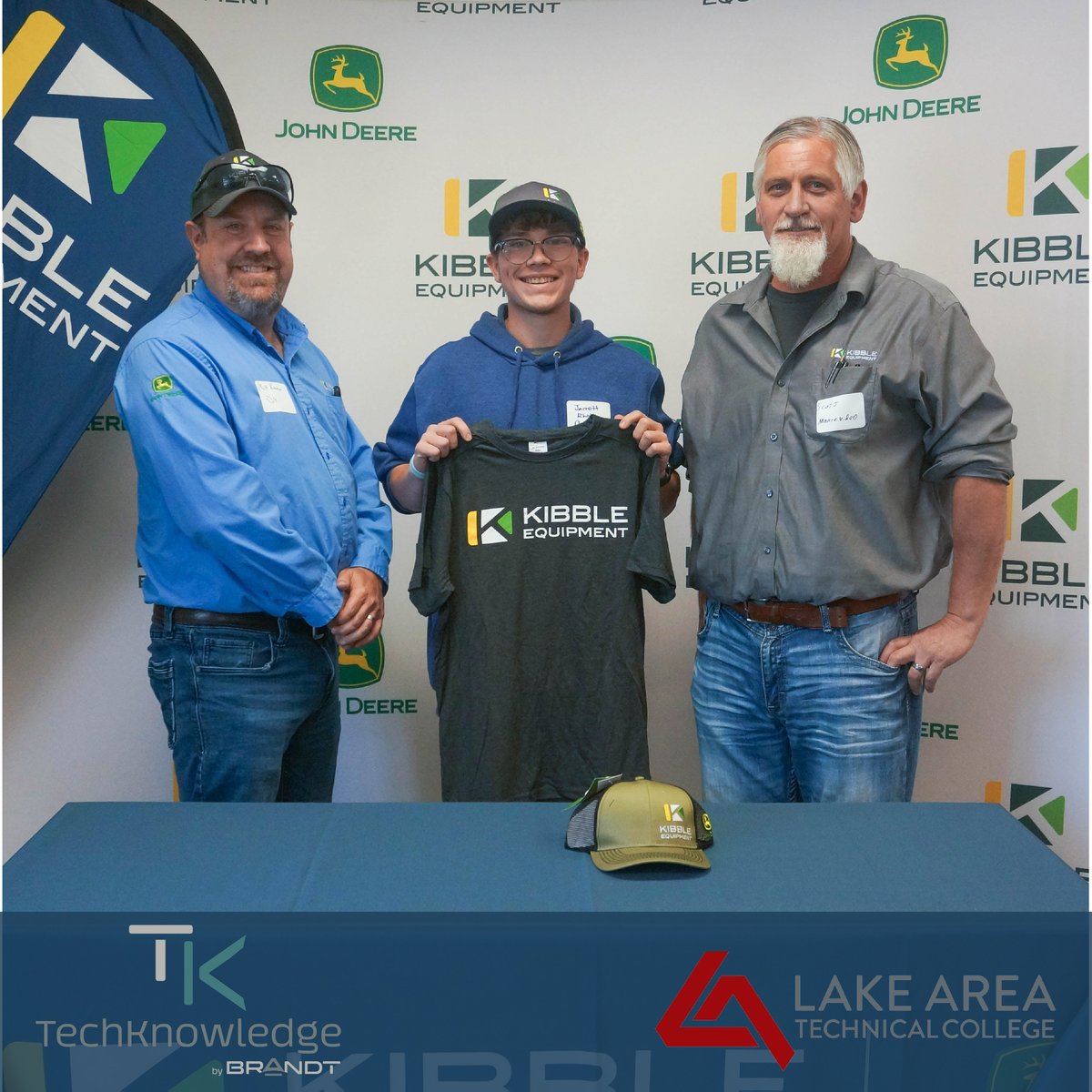 KibbleEquipment's tweet photo. Today we have another #TechKnowledgeTuesday!
Introducing new TechKnowledge student Jarret Rhode. Jarret graduated from Montevideo High School and is attending Lake Area Tech College this Fall. Congratulations & Welcome! π
@lakeareatech
#TKTuesdays #DieselTechnology #ServiceTech https://t.co/tEE86Mtfen