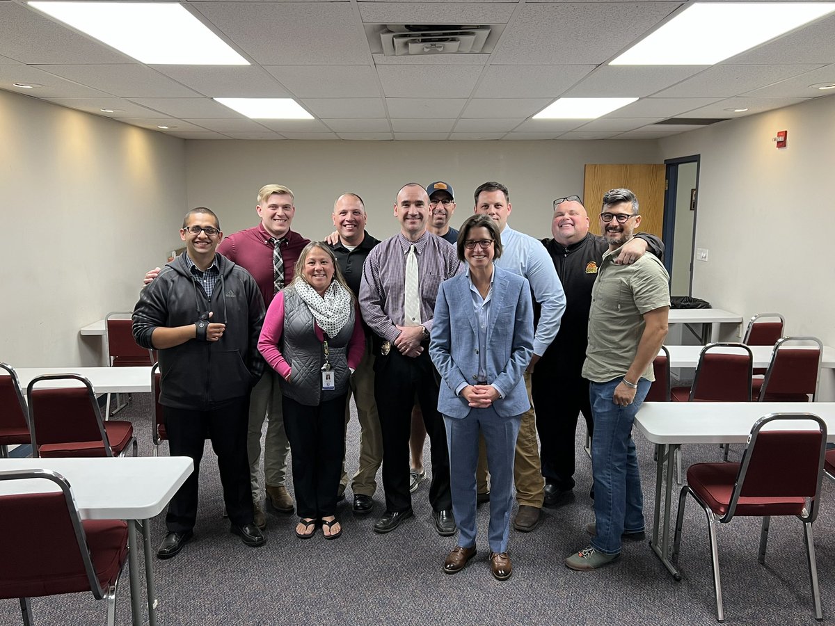 🚨ENDORSEMENT ALERT🚨

THANK YOU, Rutland Police Benevolent Association for your endorsement in my race for U.S. Senate! We need to stand with our law enforcement in America and I will be an tireless advocate for you in Washington. #NolanForSenate