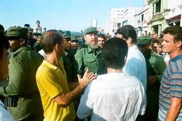 BeatrizJUrrutia's tweet photo. La victoria popular del 5/8/1994 fue un hito confirmador de la fuerza indestructible de la unidad del pueblo y de la validez del sentimiento patriótico forjado por la Revolución en las enseñanzas y el ejemplo de #Fidel.
 
#FidelPorSiempre @DiazCanelB @PartidoPCC #SantiagodeCuba🇨🇺 https://t.co/EtLBv3wdOl
