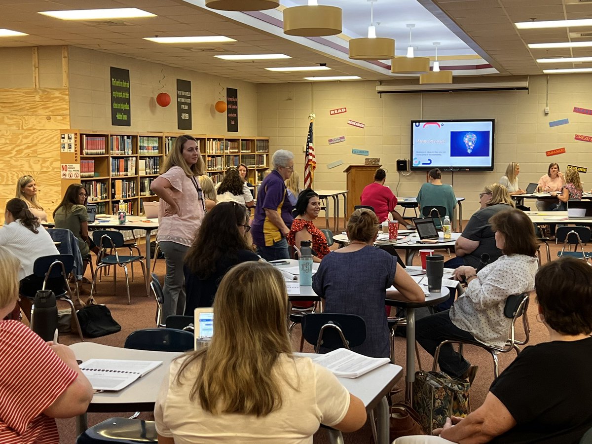 TiffGoldschmidt's tweet photo. Wonderful week of professional learning with teachers! New ELA textbooks, new pacing, reading lists,reading intervention, library media specialist collaboration - Oh, my! Institute was a perfect ending to the week to kickoff of another school year. #baldwinproud @McGrawHillK12 https://t.co/9iZFmd8B3U