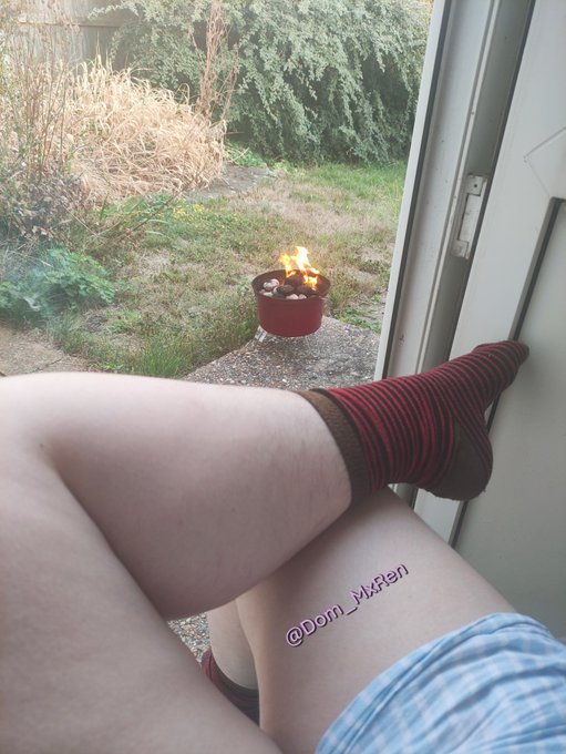 BBQ on a summer afternoon  Is there anything better? https://t.co/jQ1vlecQVF