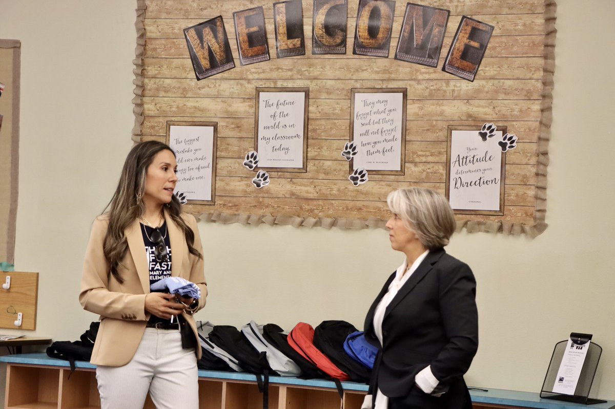 GovMLG's tweet photo. It’s the second day of school at Mary Ann Binford Elementary in the South Valley!

Students and teachers alike are excited to be back in the classroom and giving New Mexico kids the best possible foundation for the future with the Extended Learning Time Program. https://t.co/ixnVzymJRO