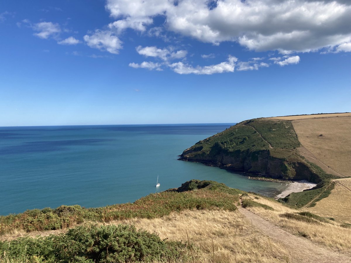 michellerybob's tweet photo. Beautiful beaches between Berry Head and Kingswear. No swimming as we were trek training today. 10 miles walked. 26°. Now need to visit another to swim here. Gorgeous!! #devon #devonknows #devondays #torbay #beach #beachlife #vitaminsea #bluemind https://t.co/ftKp261Tb6