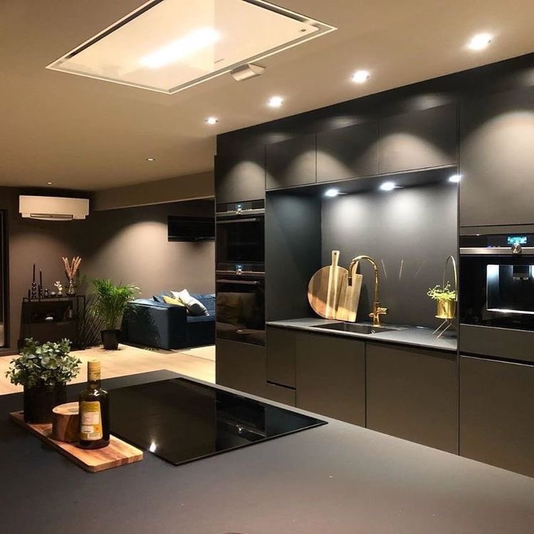 INTERIORBYHUT's tweet photo. This kitchen is absolutely perfect 😍 https://t.co/PkMljXYLcB