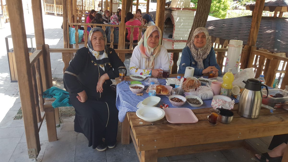 vantusbakadin's tweet photo. Tuşba ilçe kadın kolları teşkilatımızın katılmış olduğu gezi programına Çatak'ın doğası ve güzelliklerinden #kanispi şelalesini ziyaret ederek güzel bir günü geride bıraktılar.
@aysekesir @K_Turkmenoglu_V @havvaduran65 @TurkGunduz @MnuriBasdinc @AKKADINGM @akkadinvan https://t.co/iK6YV7OSgl