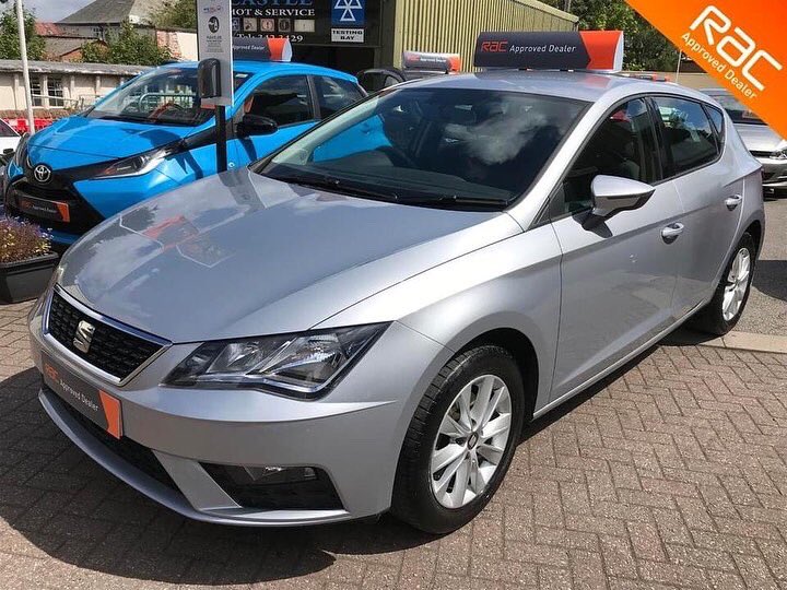 wirralsmallcars's tweet photo. 2019 Seat Leon SE Evo TSi 5dr only covered 26,000 miles .Touch Screen media, Bluetooth, air conditioning, alloy wheels, LED daytime lights, USb & Mp3 connectivity and much much more.......£13999
https://t.co/0ej40qOalx
#RACApproved #SeatLeon https://t.co/BhJWc2D79s