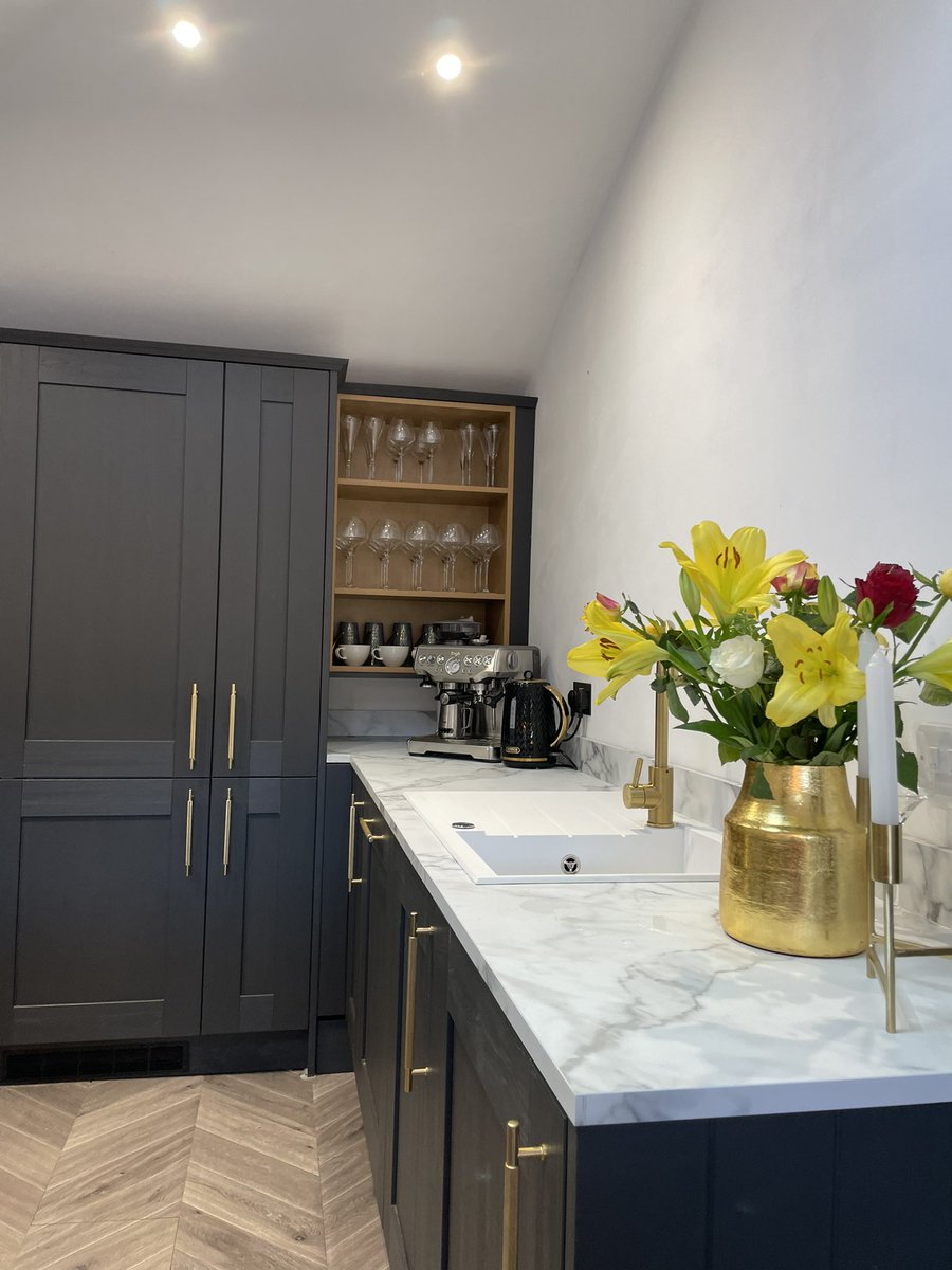 Chris Ross tweet media