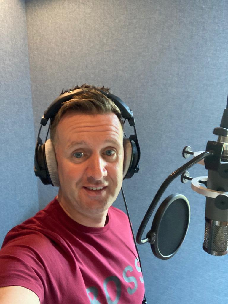 MikedenverMike's tweet photo. #working on something new today @middlewalk #studio #raylynam https://t.co/lQUgduaXQ5