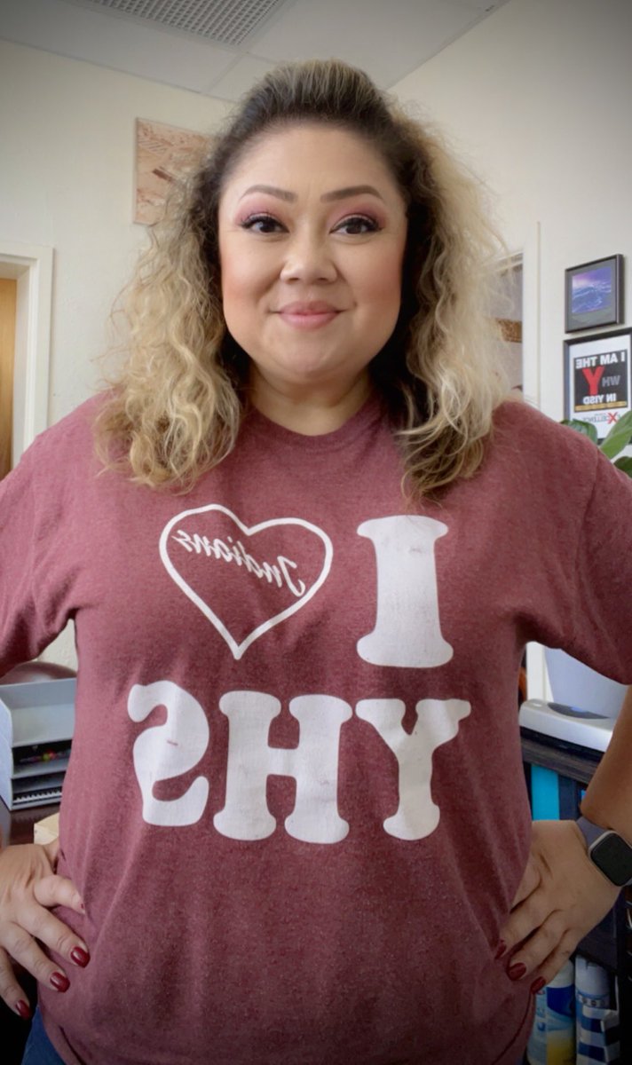 AmeliaGarcia__'s tweet image. #MaroonOut #BOWUP #FunFridayChallenge 🏹