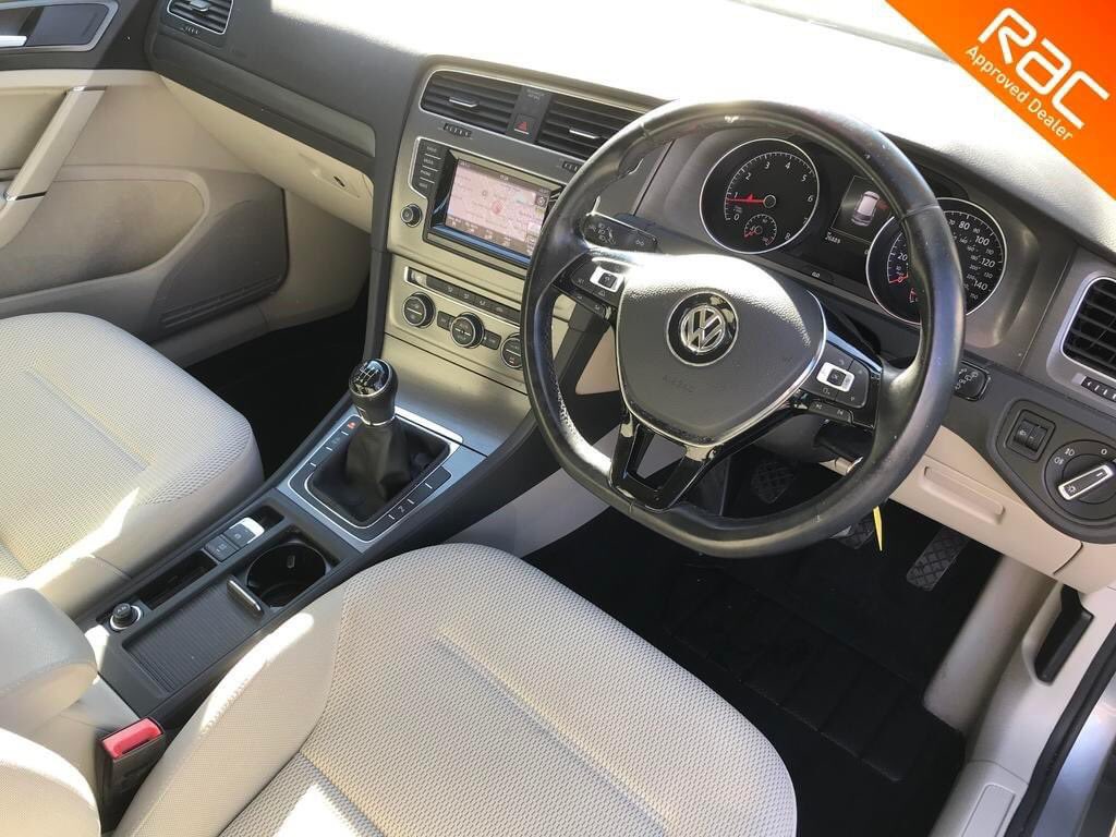 wirralsmallcars's tweet photo. 63plate Volkswagen Golf 5dr SE BlueMotion Tech TSi model. 1 local retired owner and covered only 26,000 miles.
Touch Screen media, air con,Sat/Nav, Bluetooth, Park Pilot parking assistance, power folding door mirrors and much more......£9999
#RACApproved #VolkswagenGolf https://t.co/8HBKufIQW9