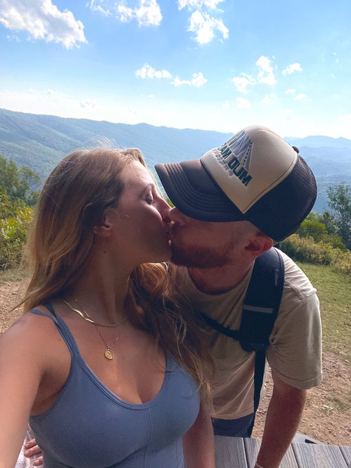 Happy Friday horny hikers! Thanks for coming with us! 💦😋 https://t.co/42bXHgAsay<a href="/tag/phworthy"class="tags"><span>#phworthy</span></a>